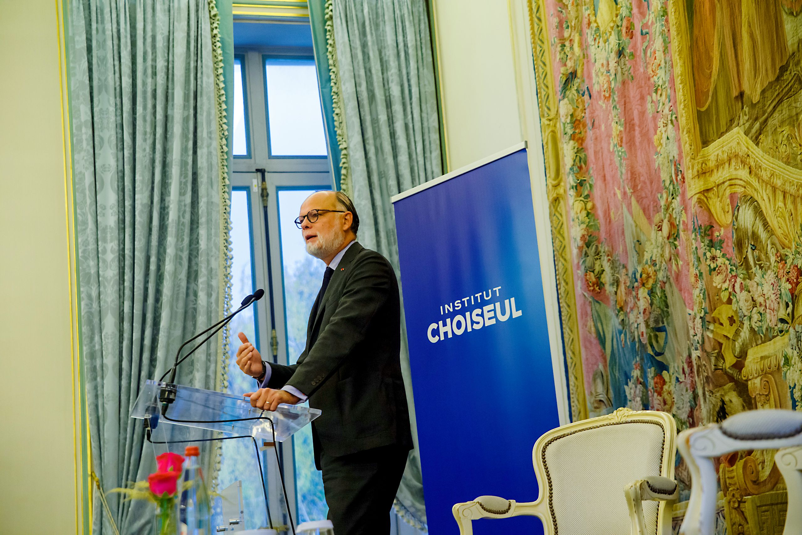 Edouard Philippe, Institut Choiseul